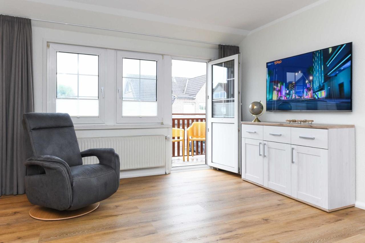 Ferienwohnungen Min Huus Neuharlingersiel Habitación foto